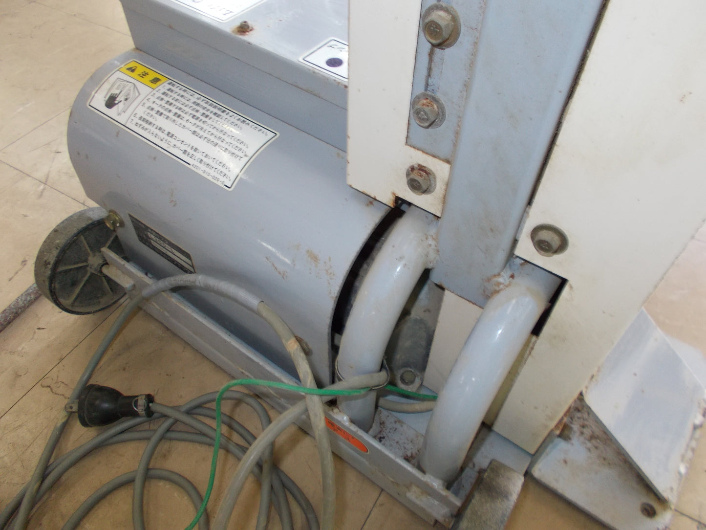 アテックス　中古　昇降機　L300-L