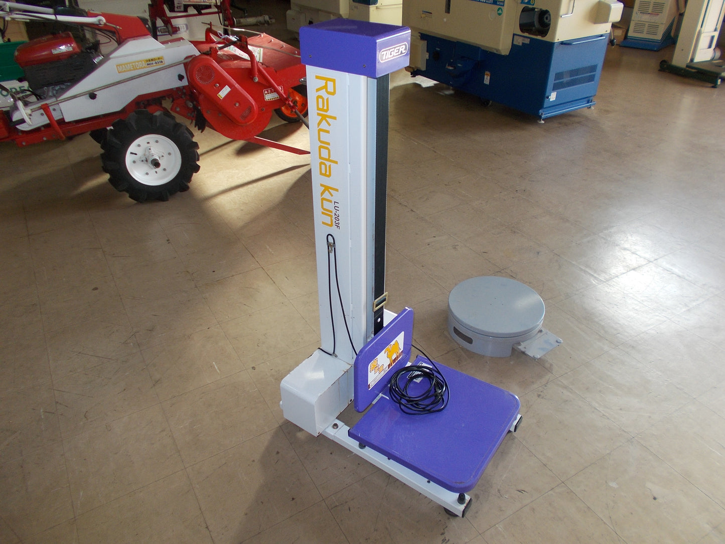 タイガーカワシマ　中古　昇降機　LU-203F
