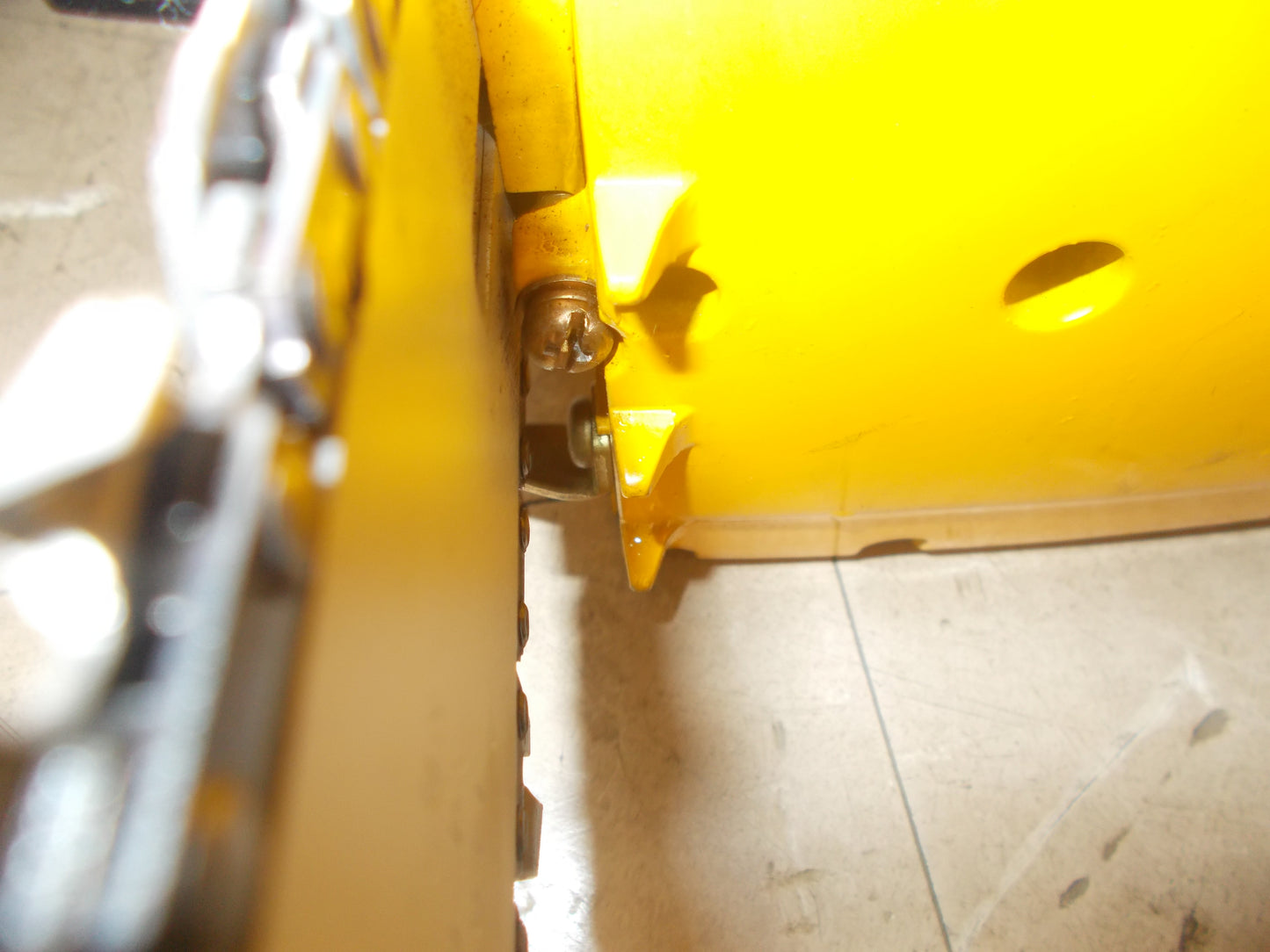 リョ-ビ　中古　エンジンチェンソー　ES3235