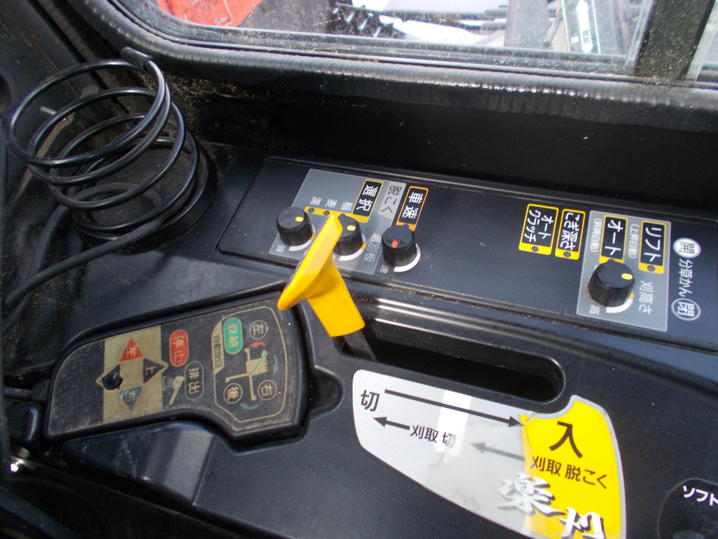 クボタ　中古　コンバイン　ER447