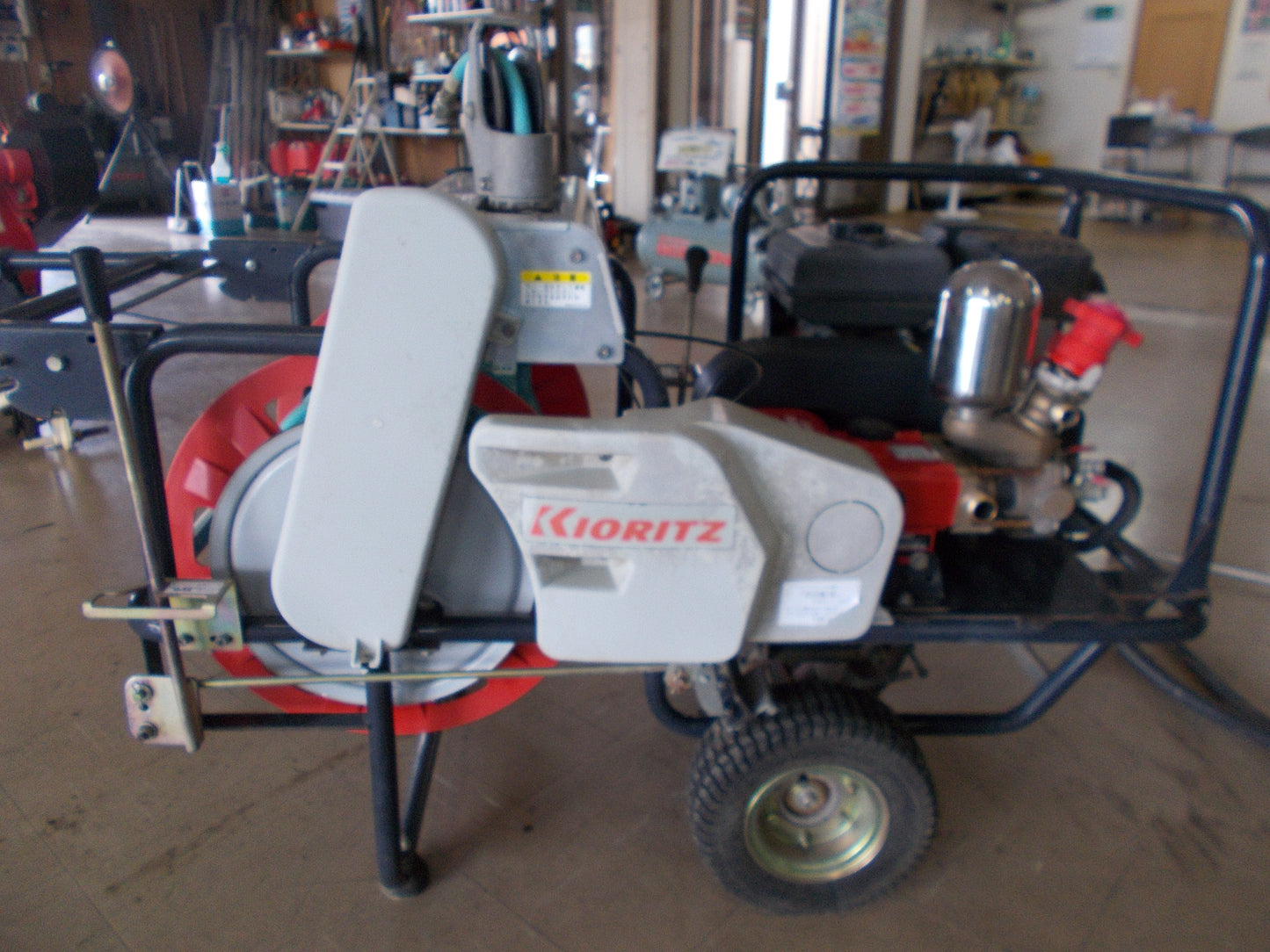 共立　中古　自走式キャリー動噴　VSC357G