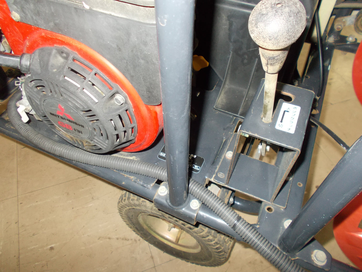 共立　中古　自走式キャリー動噴　VSC357G