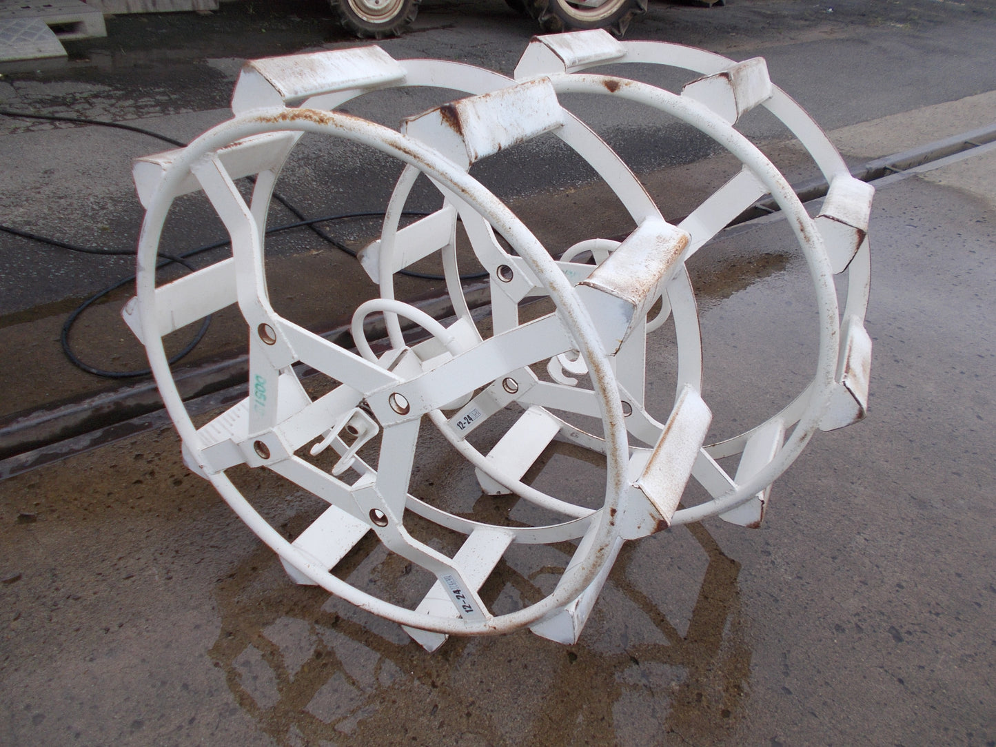 スズテック　中古　カゴ車輪　12-24 Ⅰ型