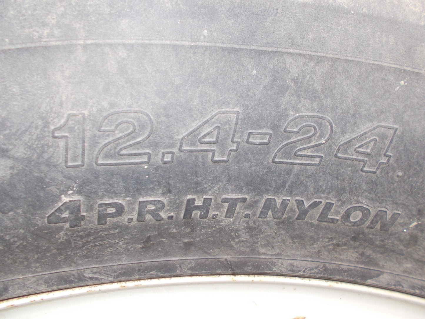 スズテック　中古　カゴ車輪　12-24 Ⅰ型