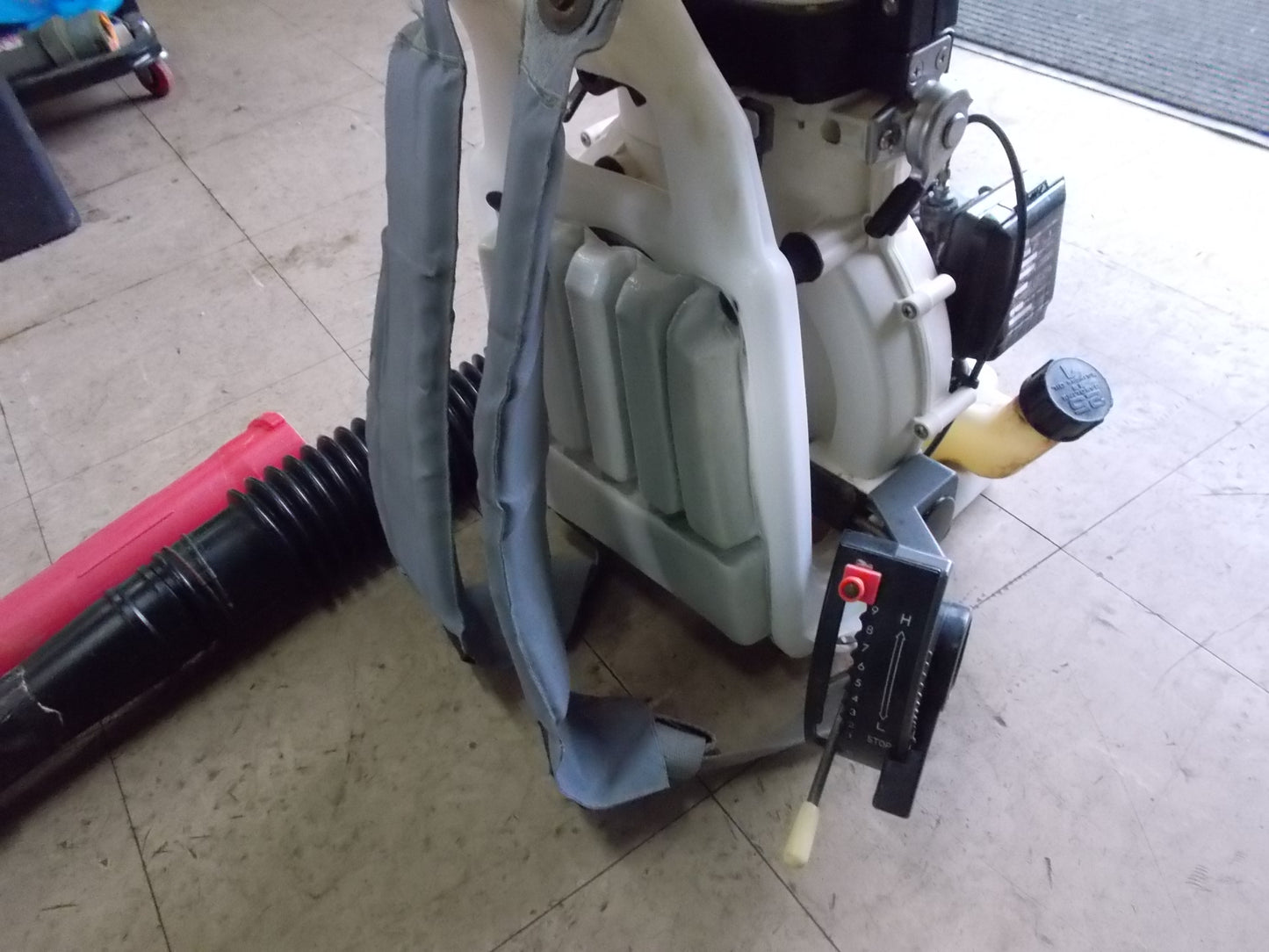 丸山　中古　動力散布機　MDJ41-13　