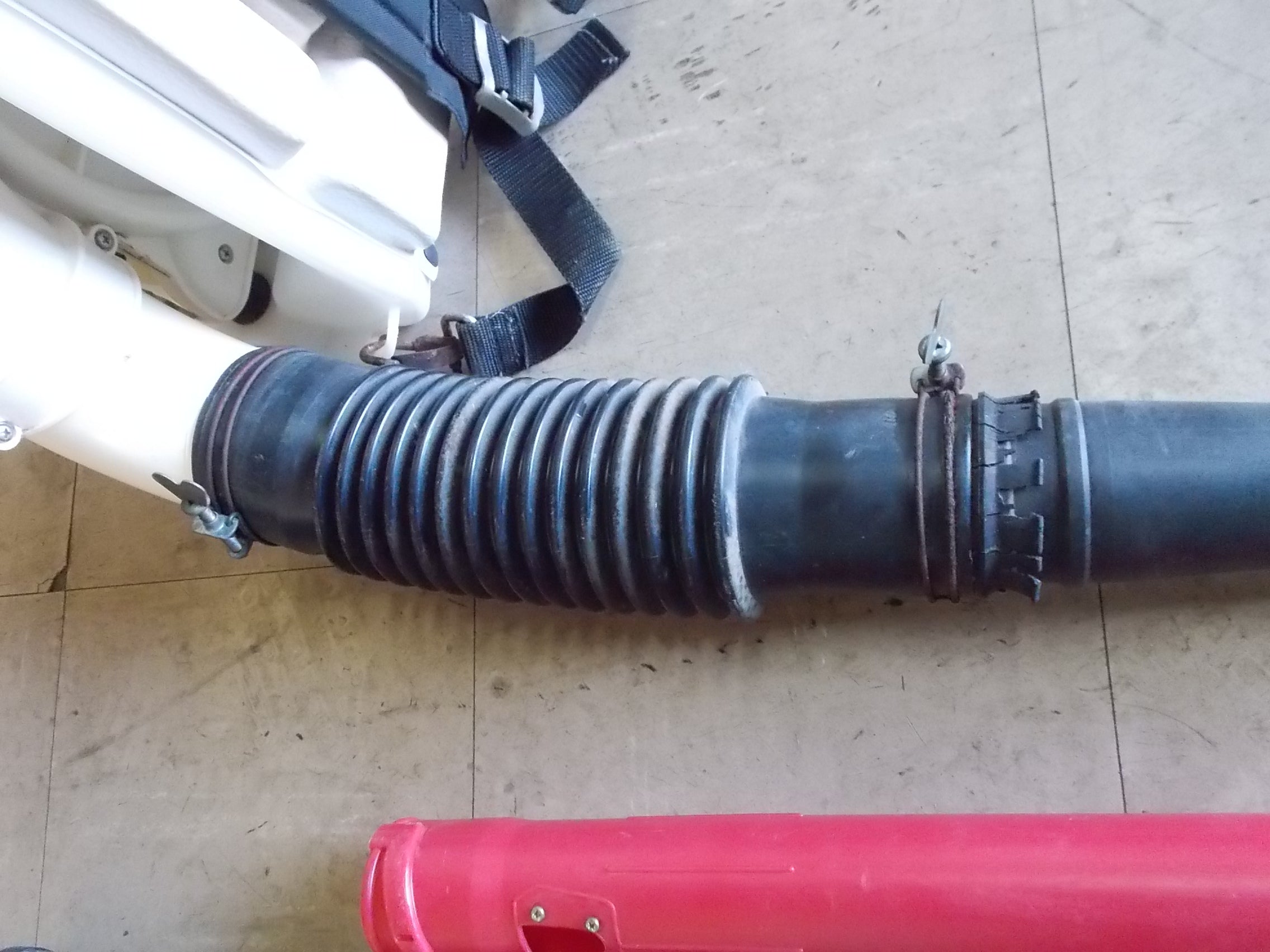 丸山 中古 動力散布機 AD575G-30 – 農キング