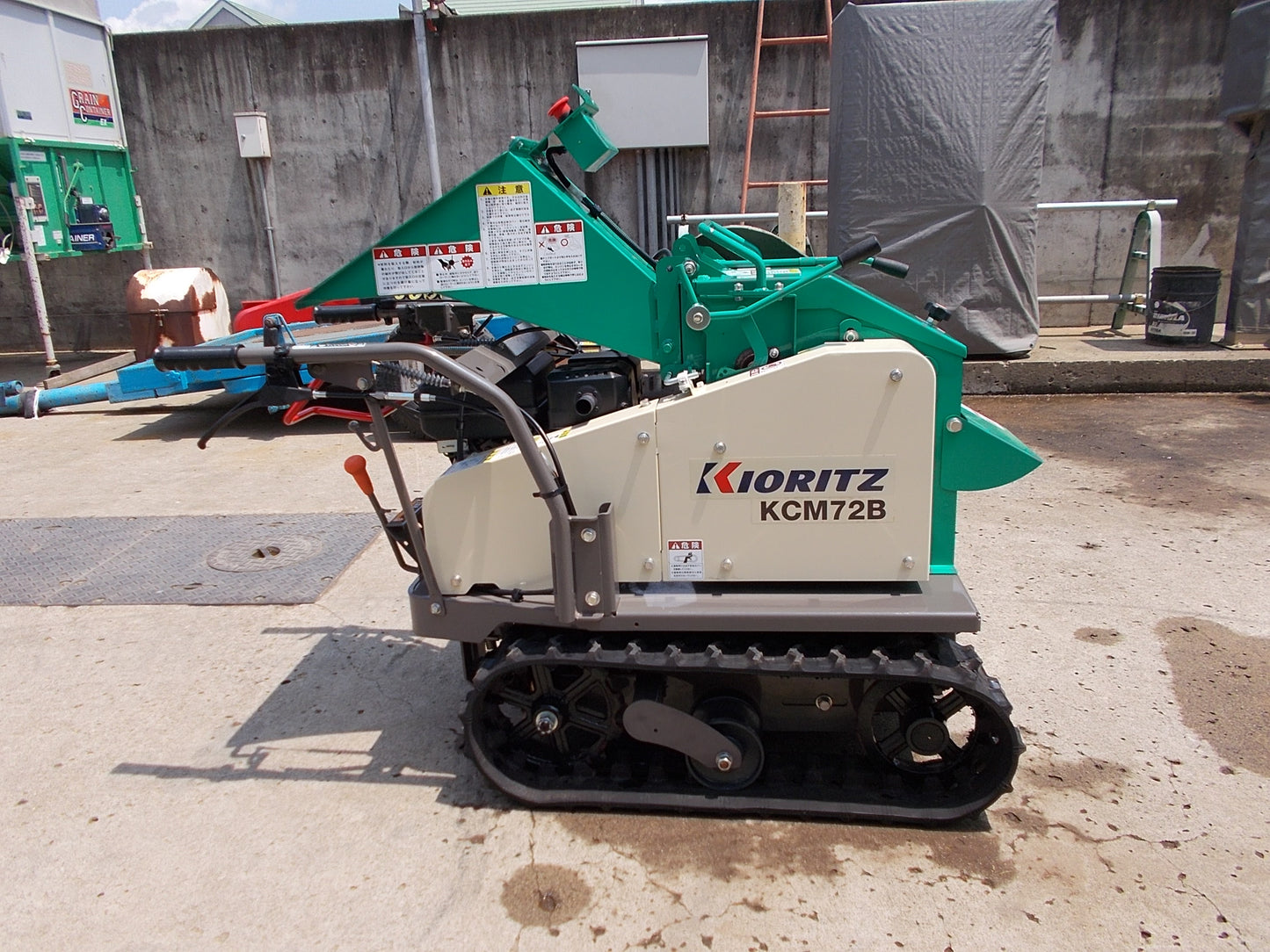 共立　中古　ウッドチッパー自走式　KCM72B　