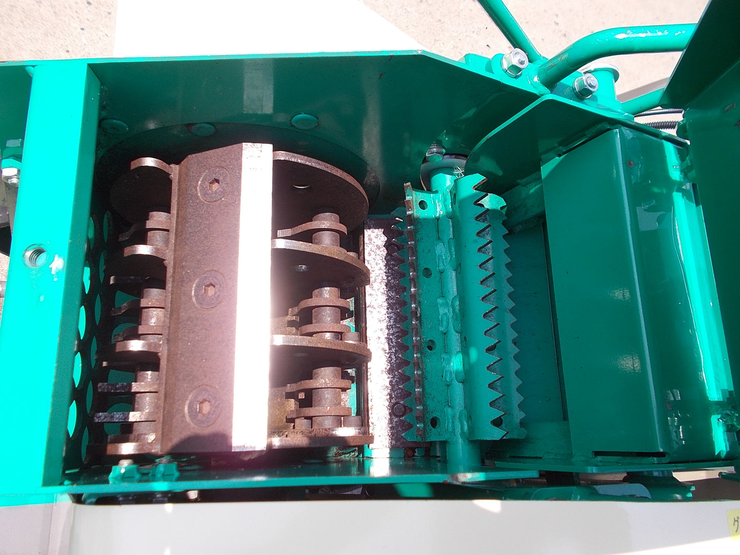 共立　中古　ウッドチッパー自走式　KCM72B　