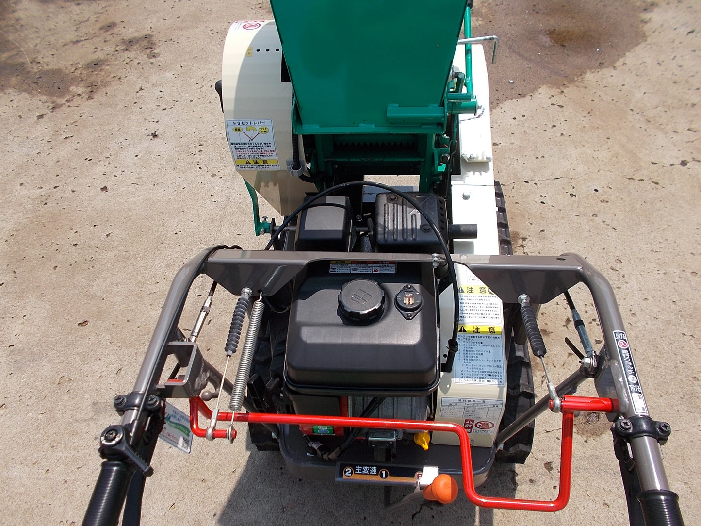 共立　中古　ウッドチッパー自走式　KCM72B　