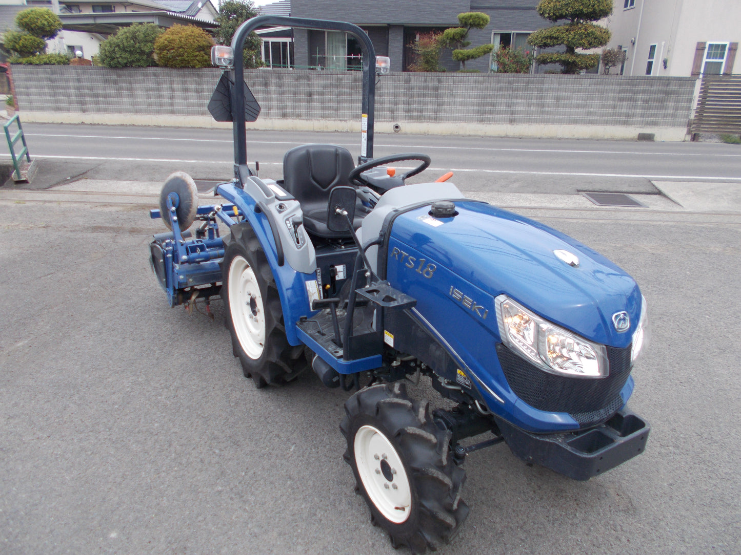 イセキ　中古　トラクター　RTS18