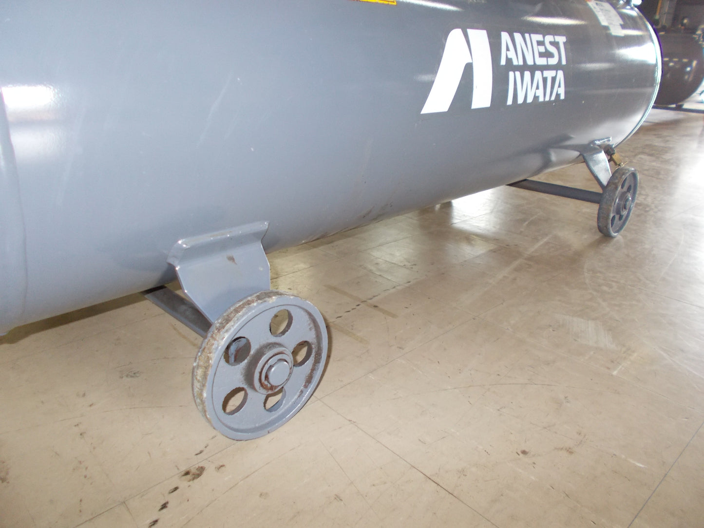 アネスト岩田　中古　コンプレッサー①　TLP75EG-10