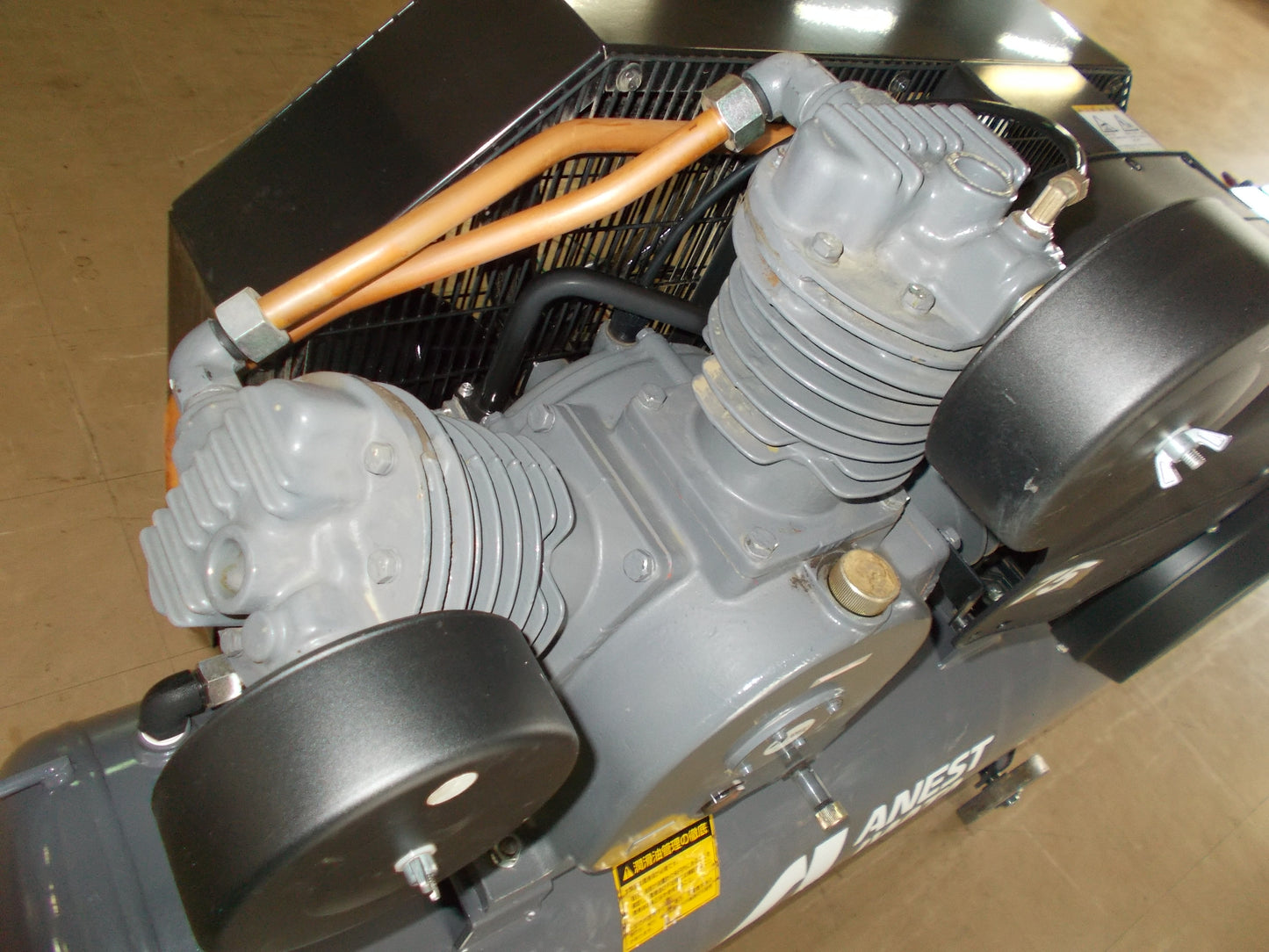 アネスト岩田　中古　コンプレッサー②　TLP75EG-10