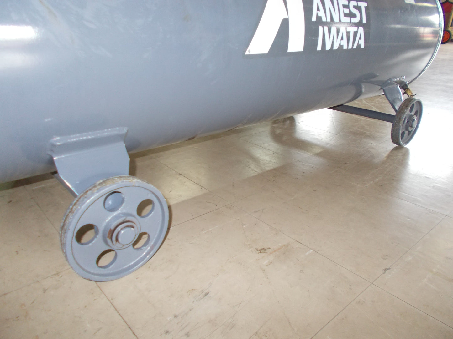 アネスト岩田　中古　コンプレッサー②　TLP75EG-10