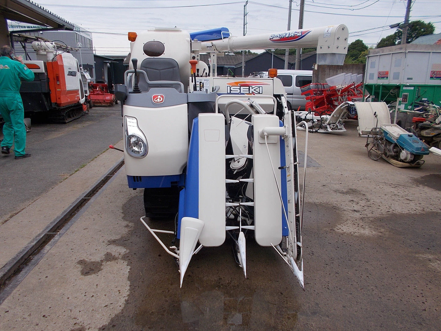 イセキ　中古　コンバイン　HVF220G　２条刈り　98.7時間