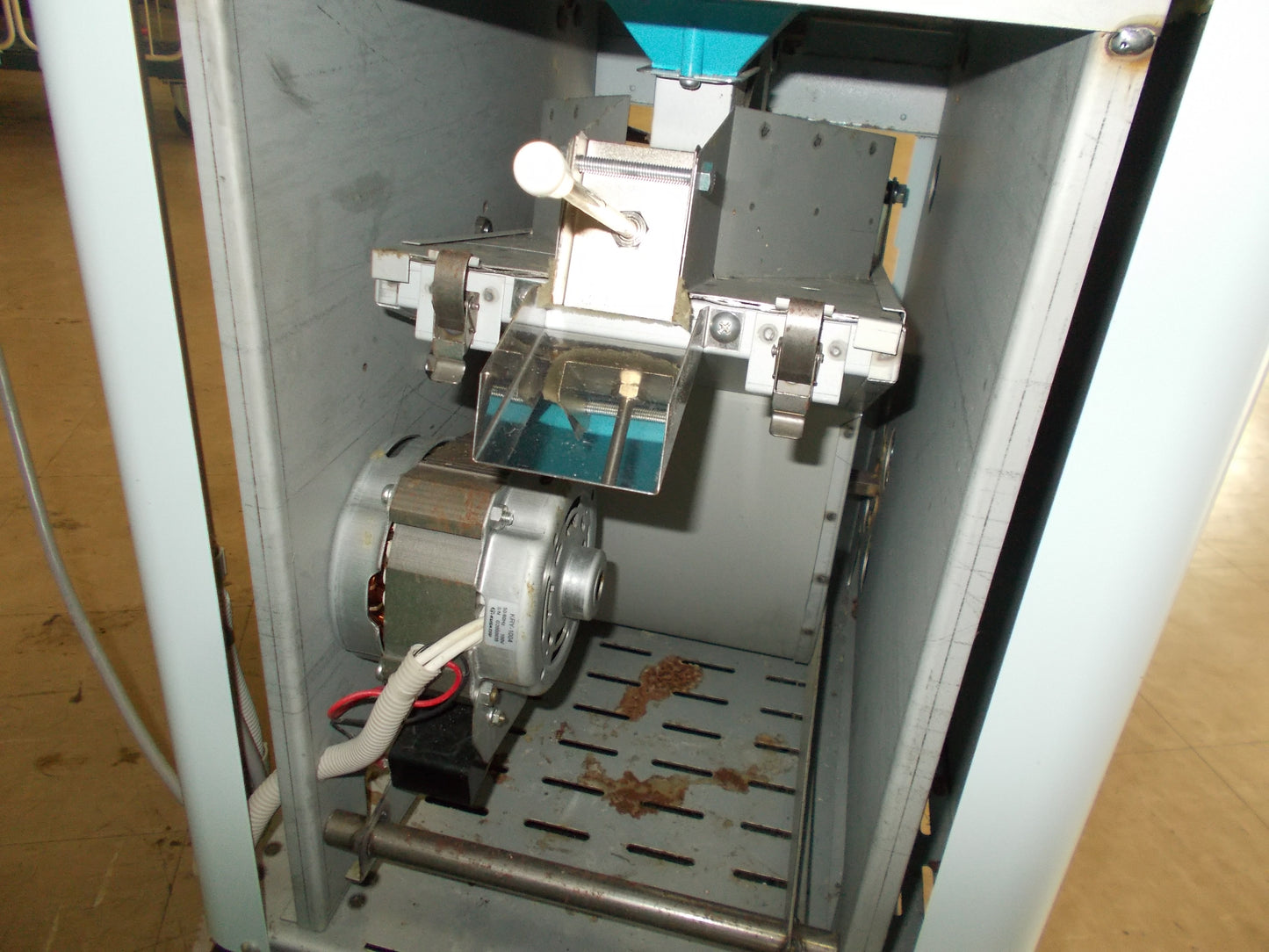 カンリウ　中古　石抜機　ST122