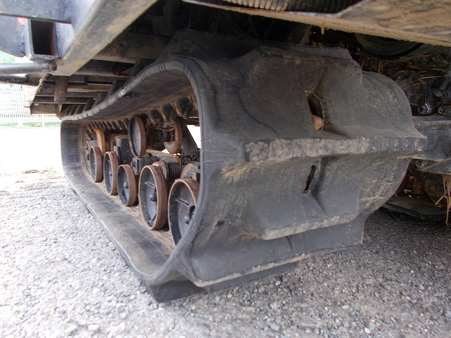 ヤンマー　ジャンク品　コンバイン　2条刈　１８馬力　