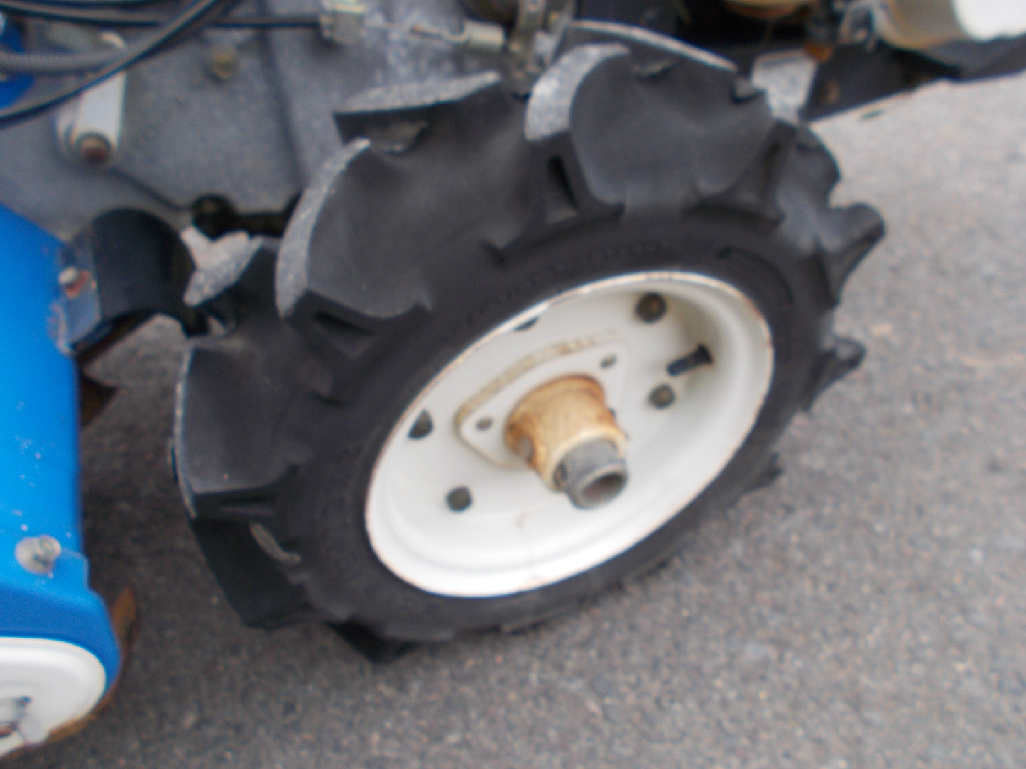 イセキ　中古　耕耘機　KVR70-HX
