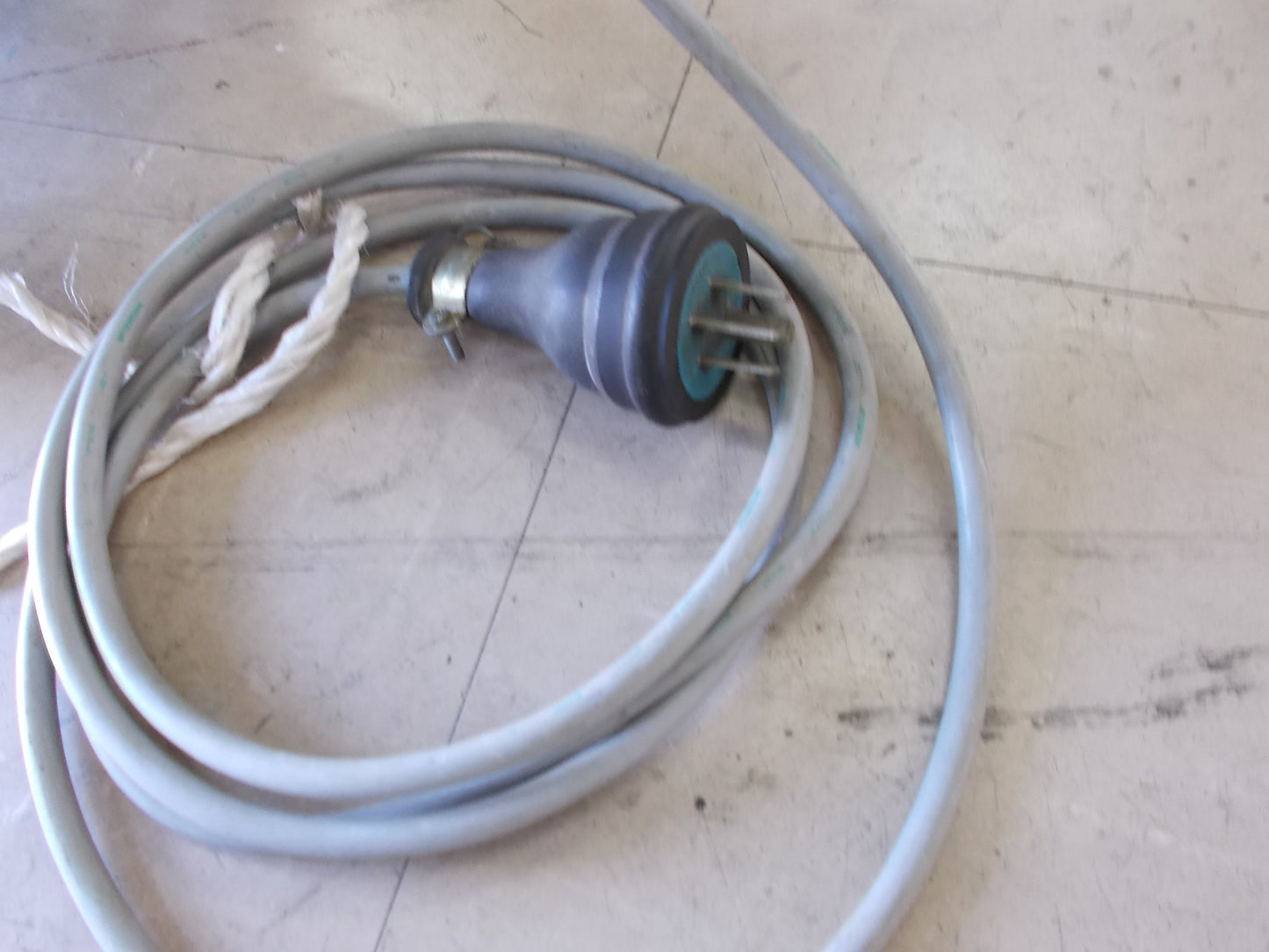 日立　中古　ベビコンコンプレッサー　0.75U-7V5　三相200V　アンローダー式