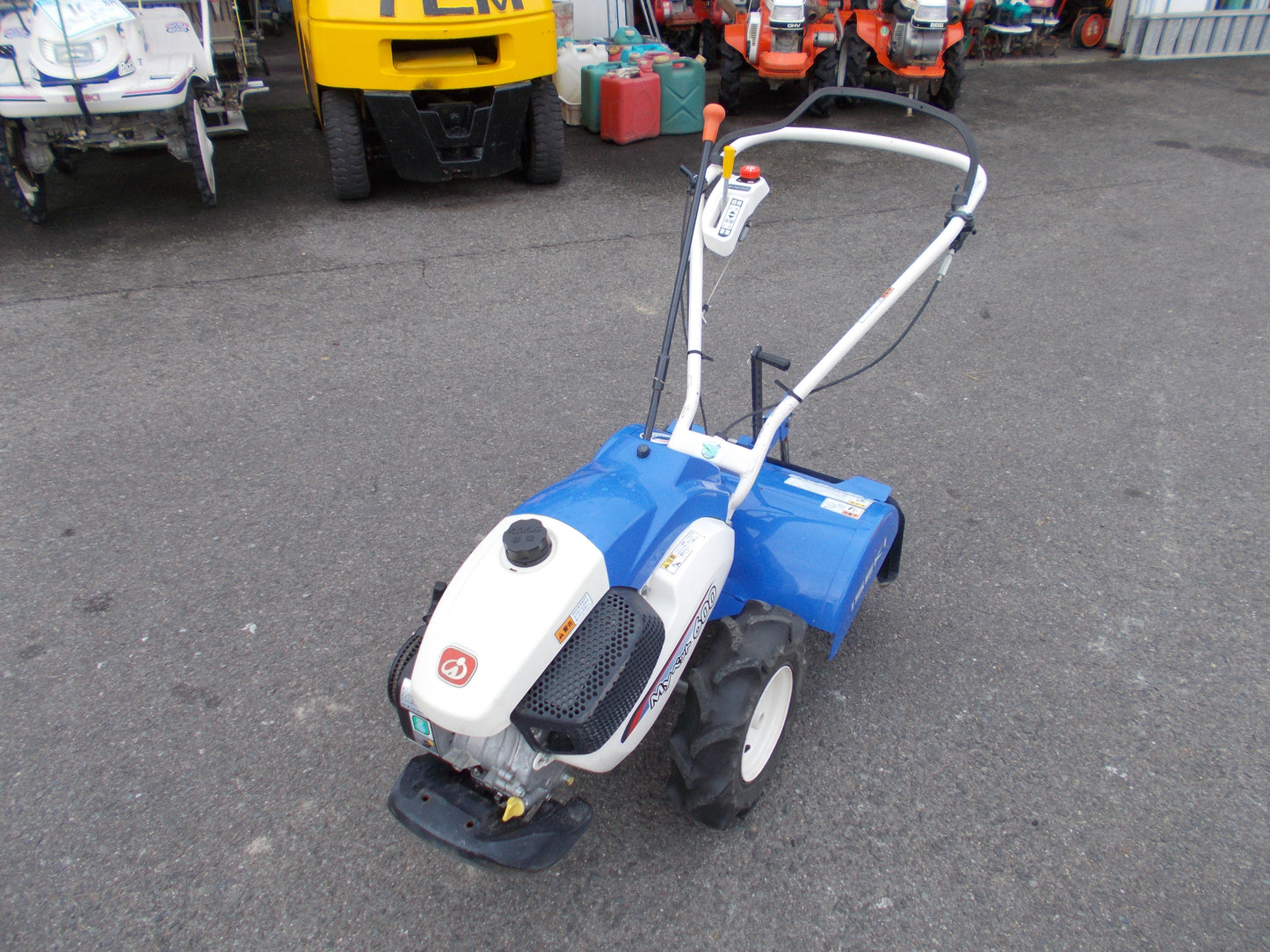 イセキ　中古　耕耘機　KCR600-HX