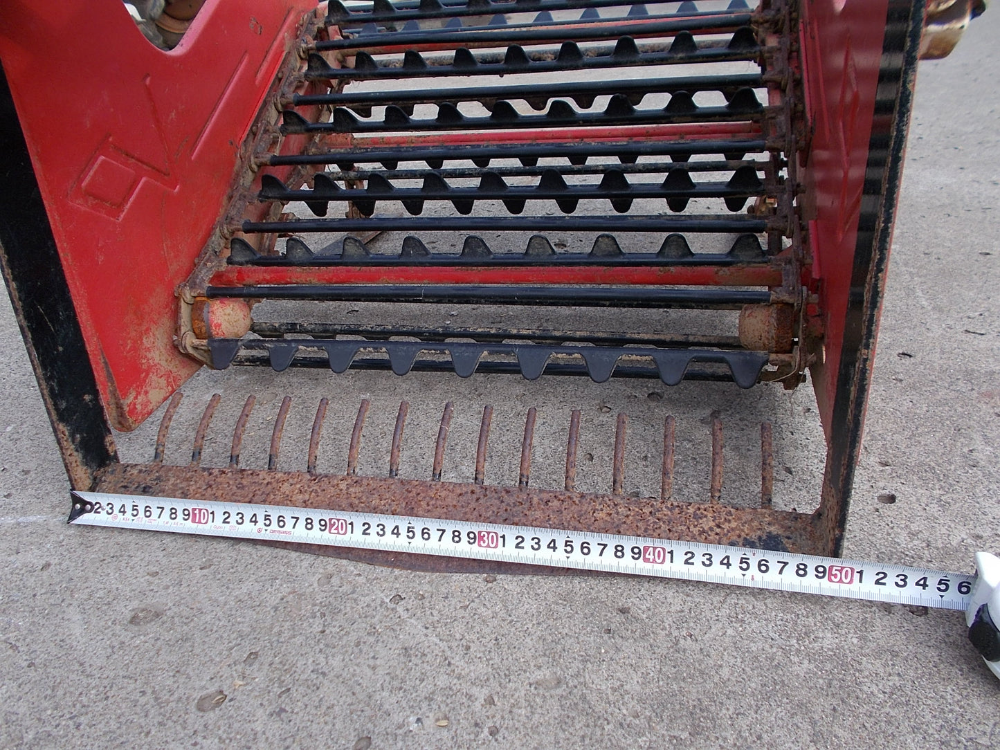 ニプロ　中古　掘り取り機　4~6馬力の耕耘機用　VP-501C