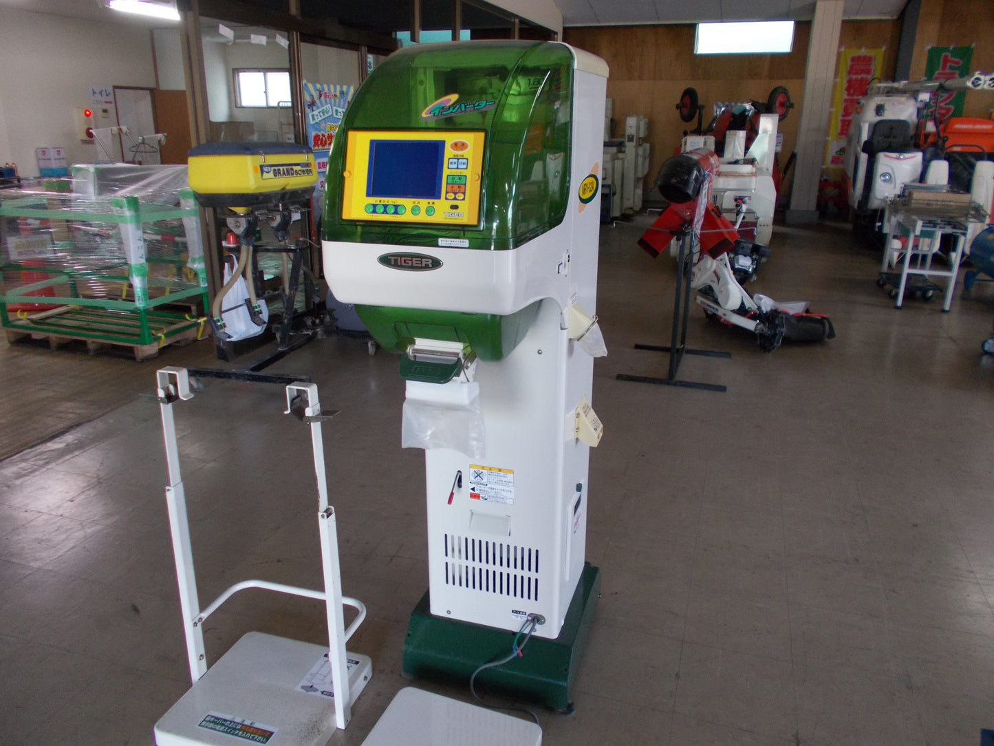 タイガーカワシマ　中古　選別計量器　NRV-32A