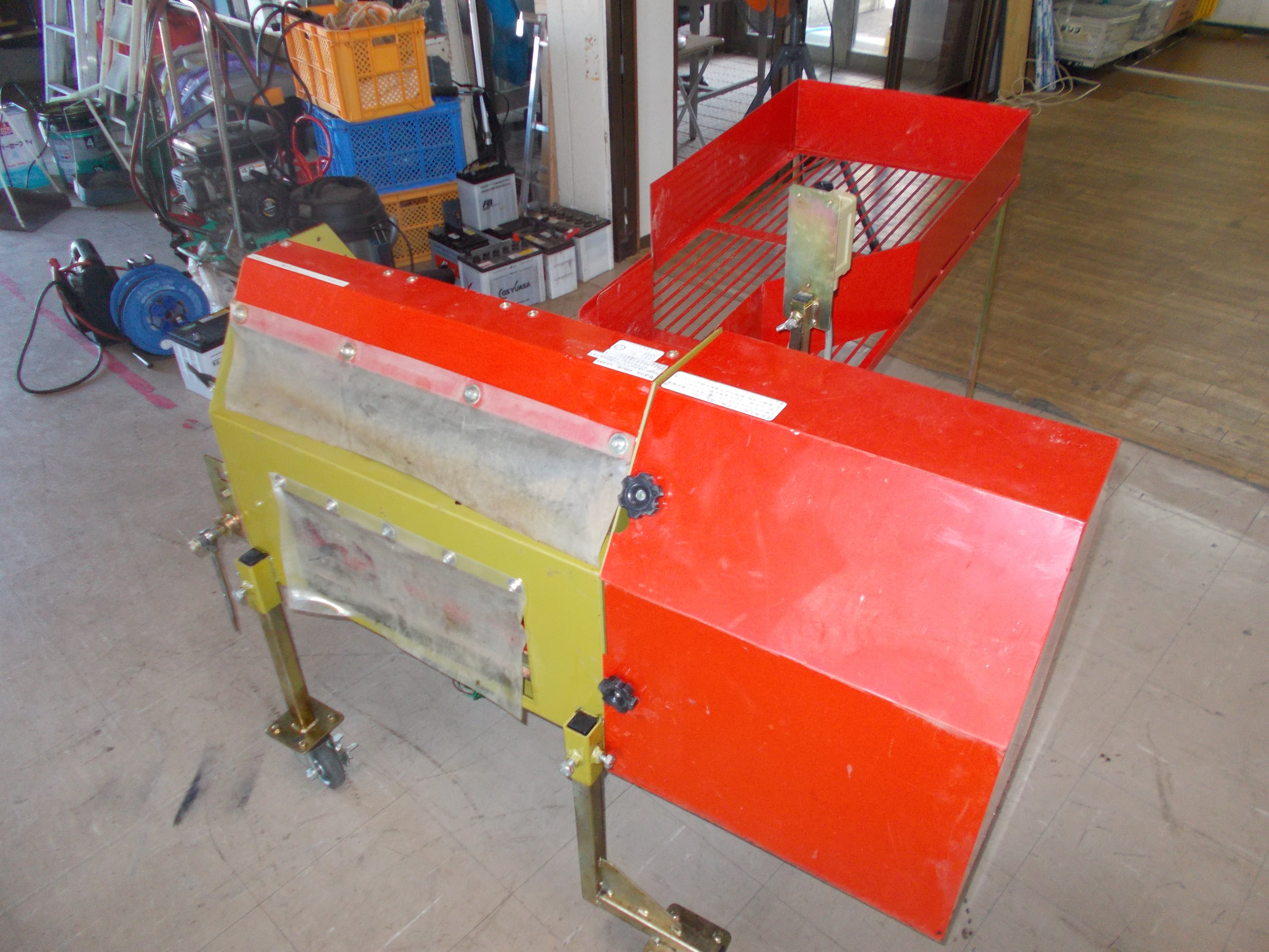 上越農機 中古 里芋毛羽取機 SK-4BGR – 農キング