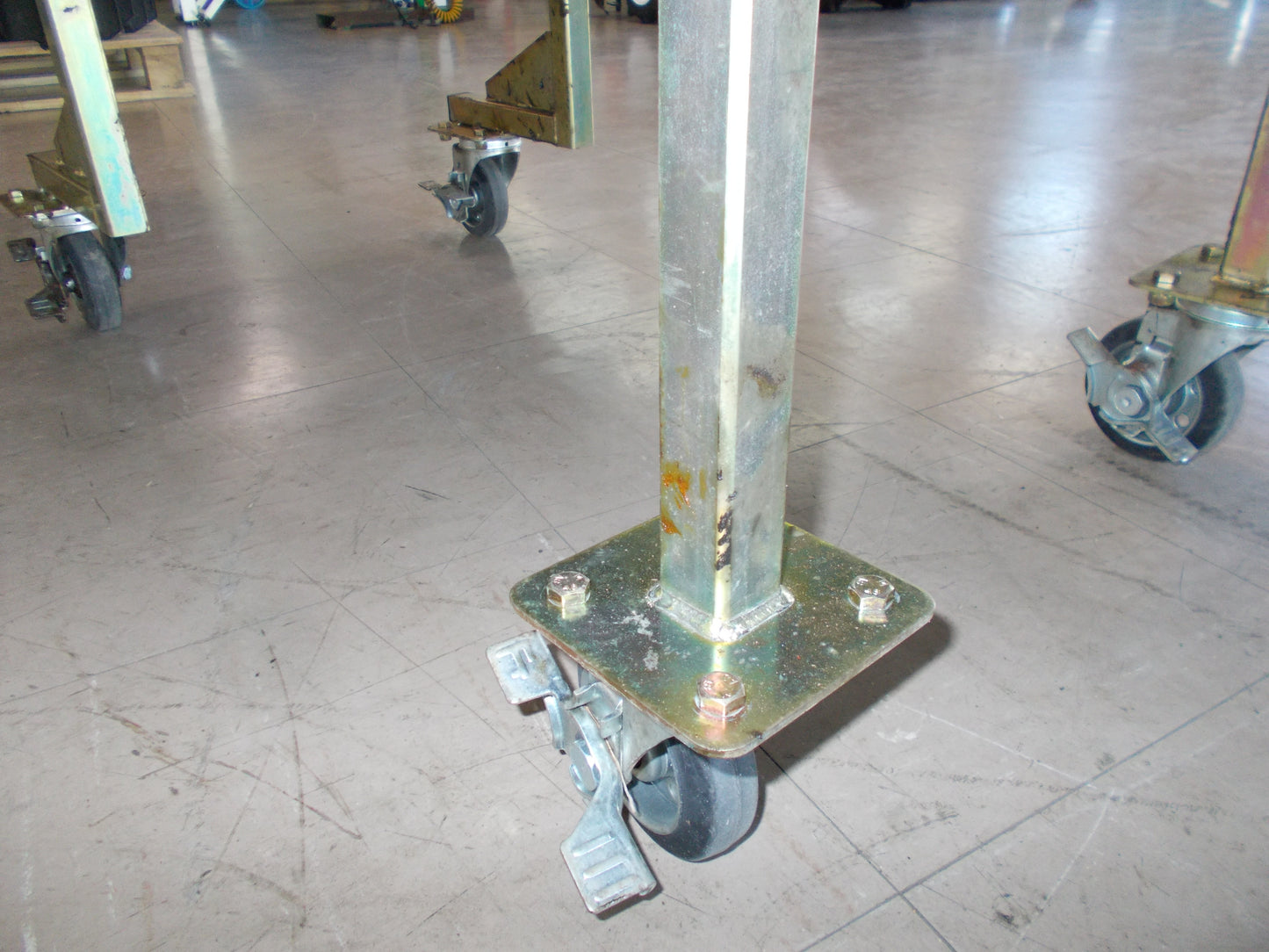 上越農機　中古　里芋毛羽取機　SK-4BGR