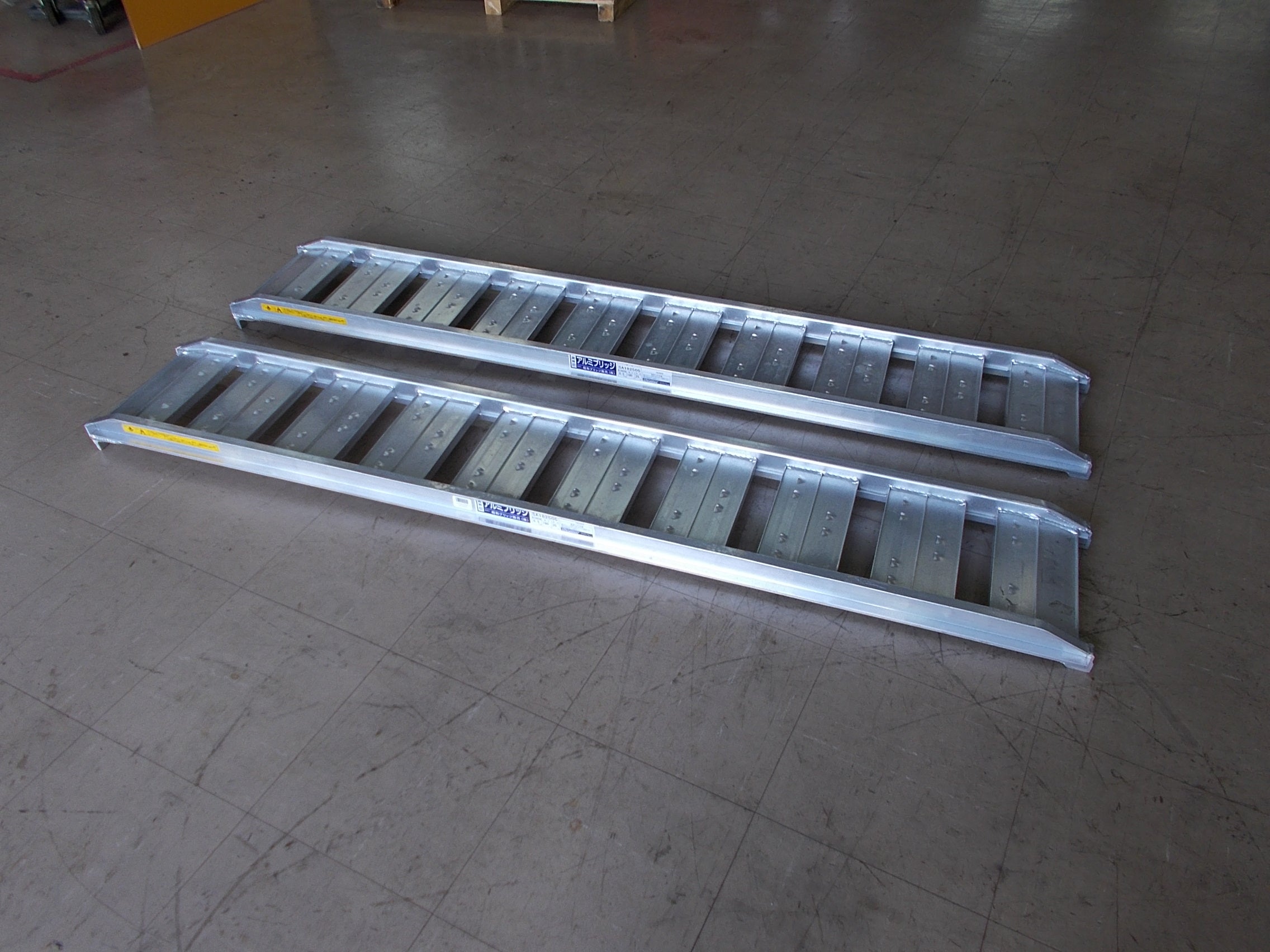 昭和 中古 アルミブリッジ 1．8m 0．5t – 農キング