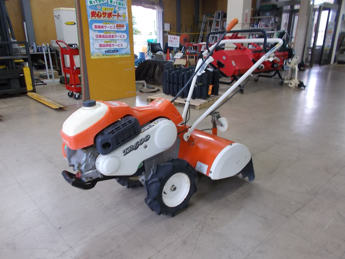 クボタ　中古　管理機　TR600