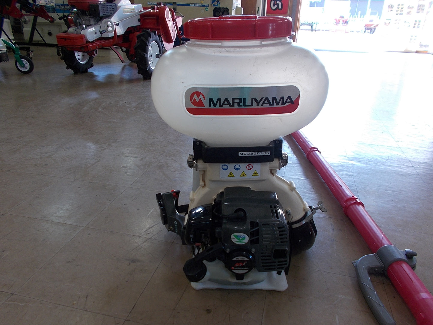 丸山　中古　背負動力散布機　MDJ3001-15