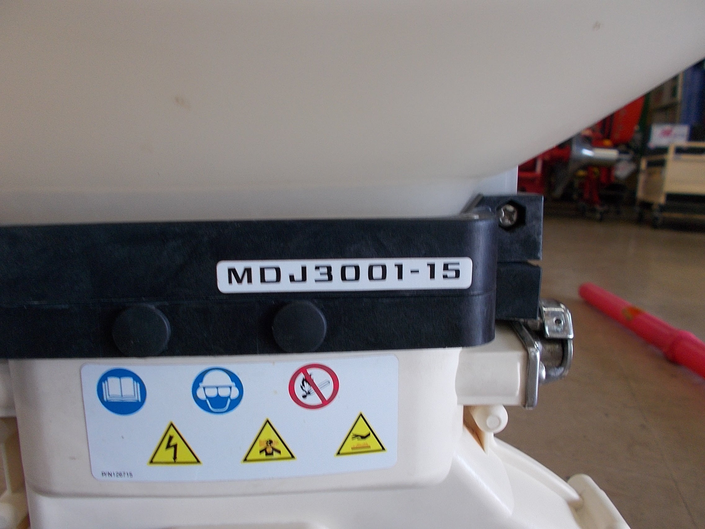 丸山 中古 背負動力散布機 MDJ3001-15 – 農キング