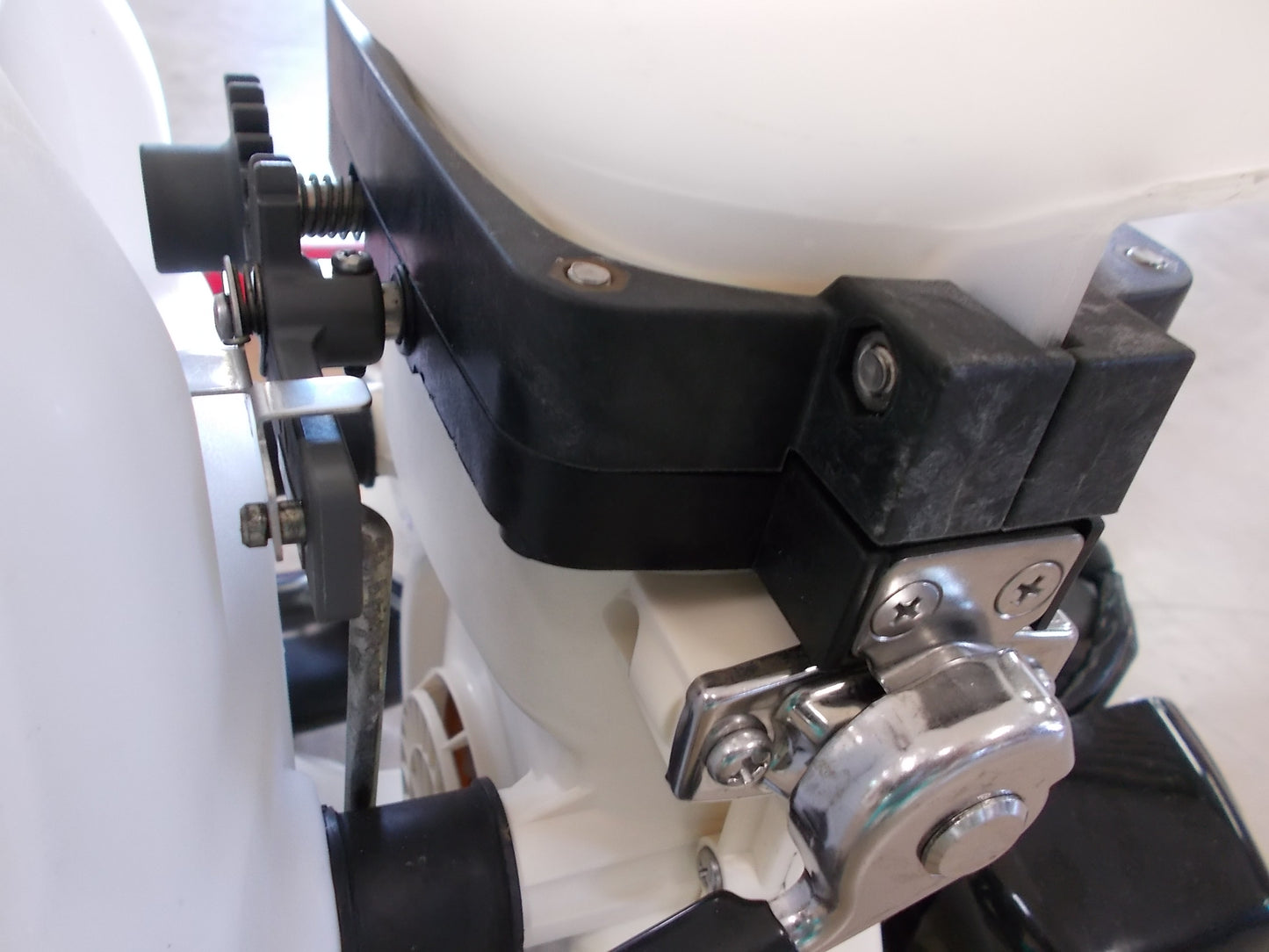 丸山　中古　背負動力散布機　MDJ3001-15