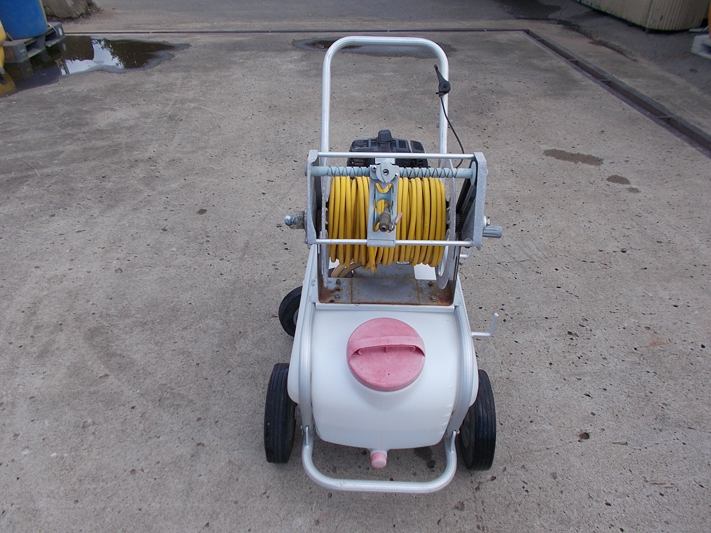 koshin　ES-50T （動噴）50リットル ※引き取り可（愛知県稲沢市） 工進 ガーデンスプレーヤー ES-50T (散布機) 価格比較 - 価格.com