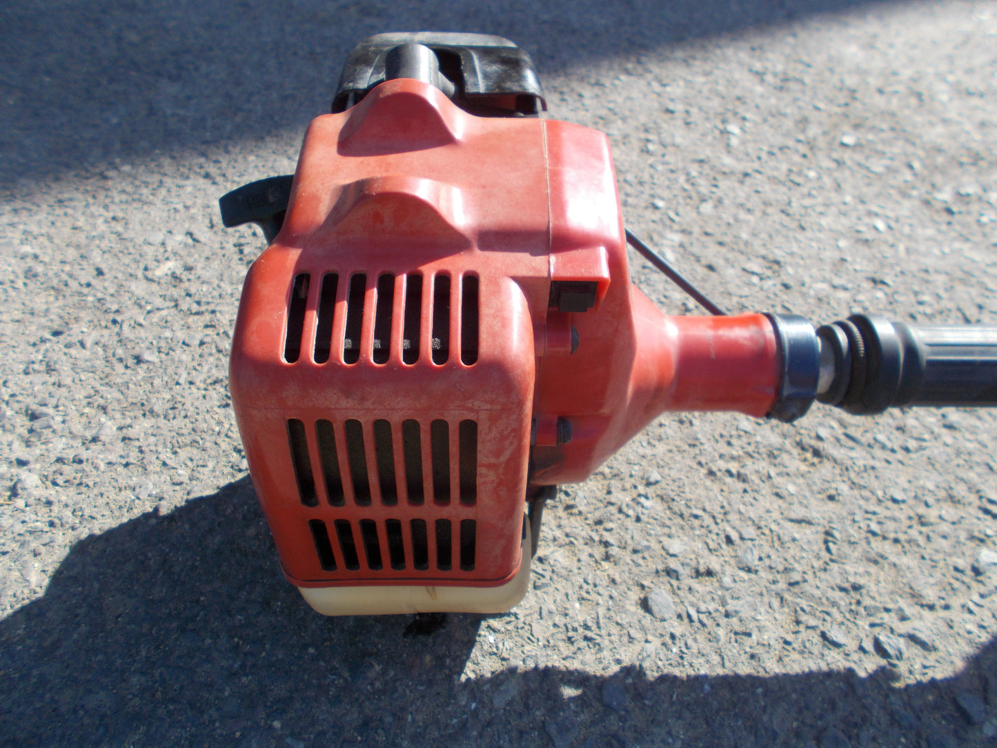 ゼノア　中古　草刈機　BC225D