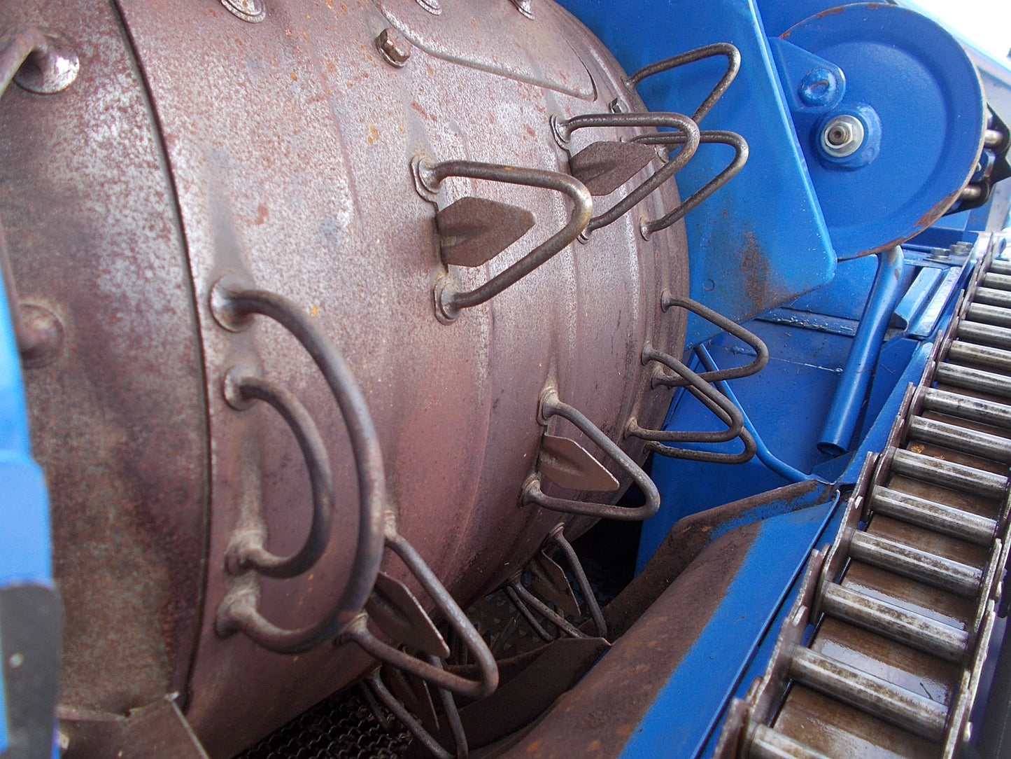 イセキ　中古　コンバイン　HVB315G　３条刈り