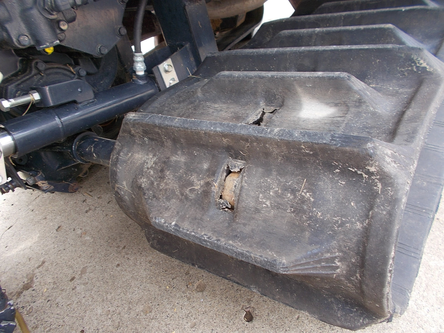 イセキ　中古　コンバイン　HVB315G　３条刈り