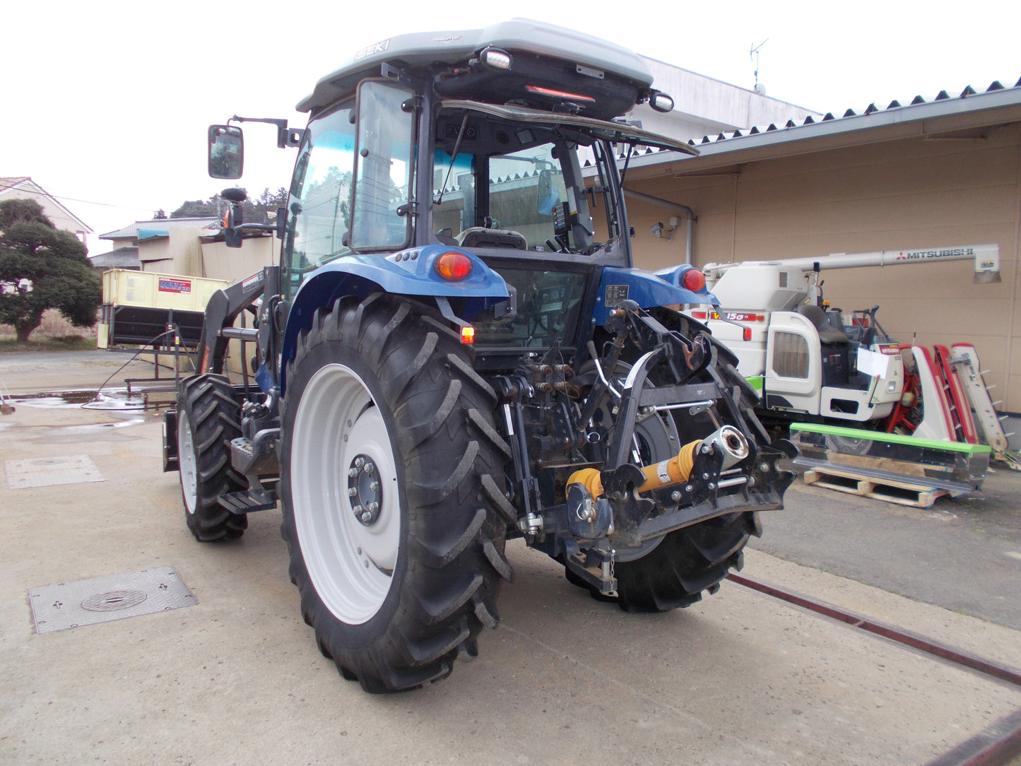 イセキ　中古　トラクター　TJV985