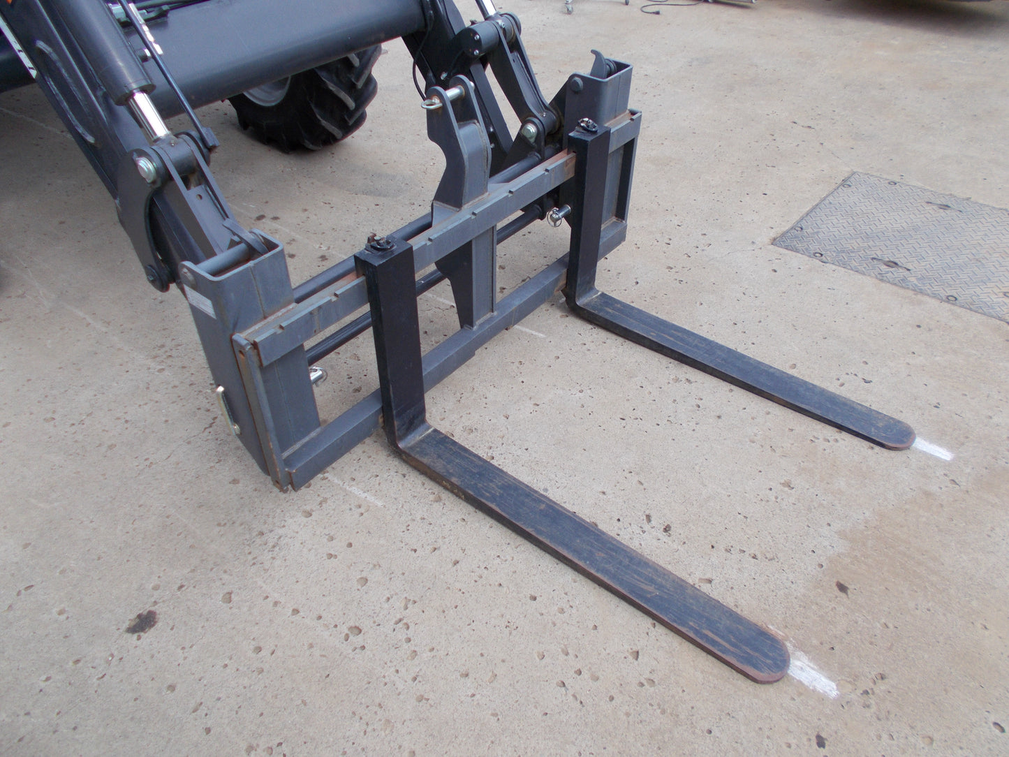 イセキ　中古　トラクター　TJV985