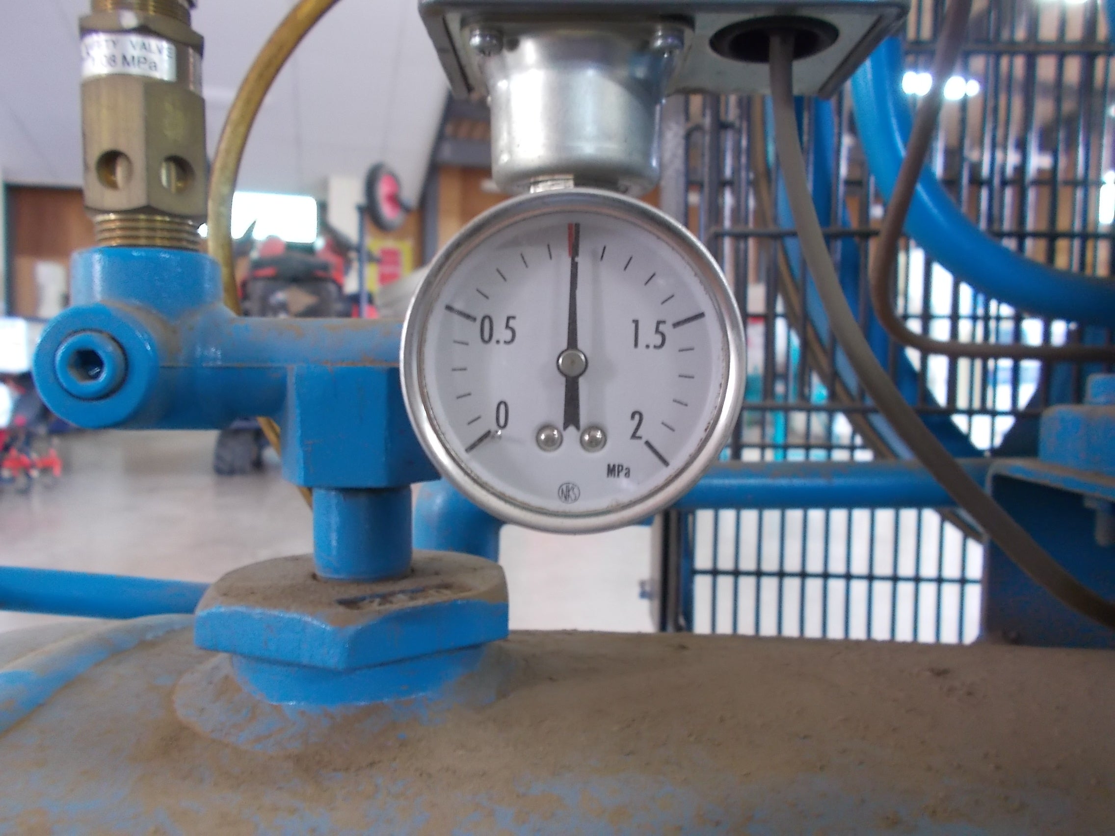 明治 中古 エアーコンプレッサー Y-75 5P 200V 7.5Kw – 農キング