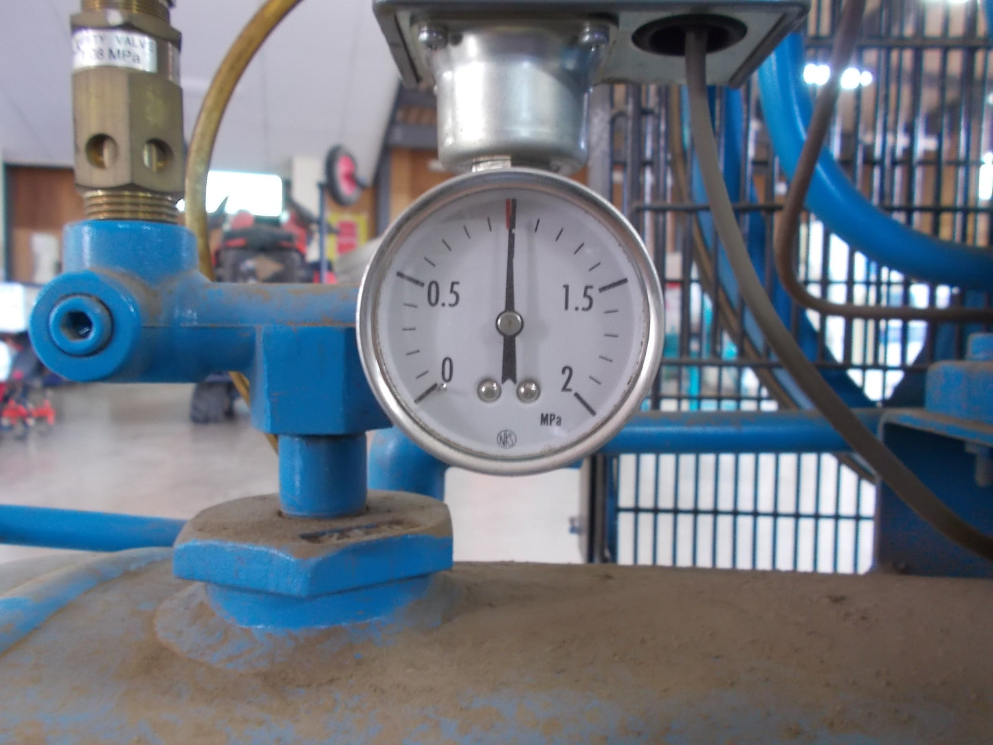 明治　中古　エアーコンプレッサー　Y-75  5P　200V　7.5Kw