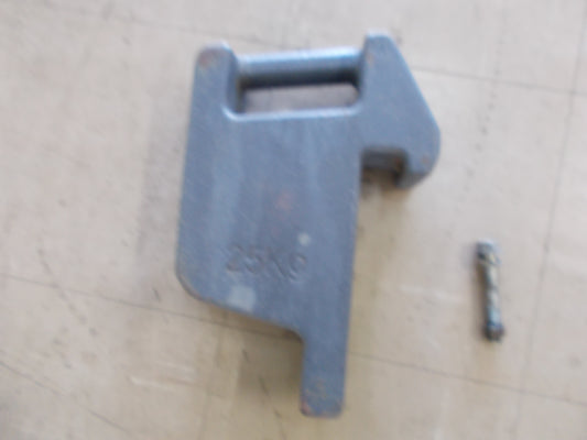 クボタ　中古　トラクターウェイト　25ｋｇ