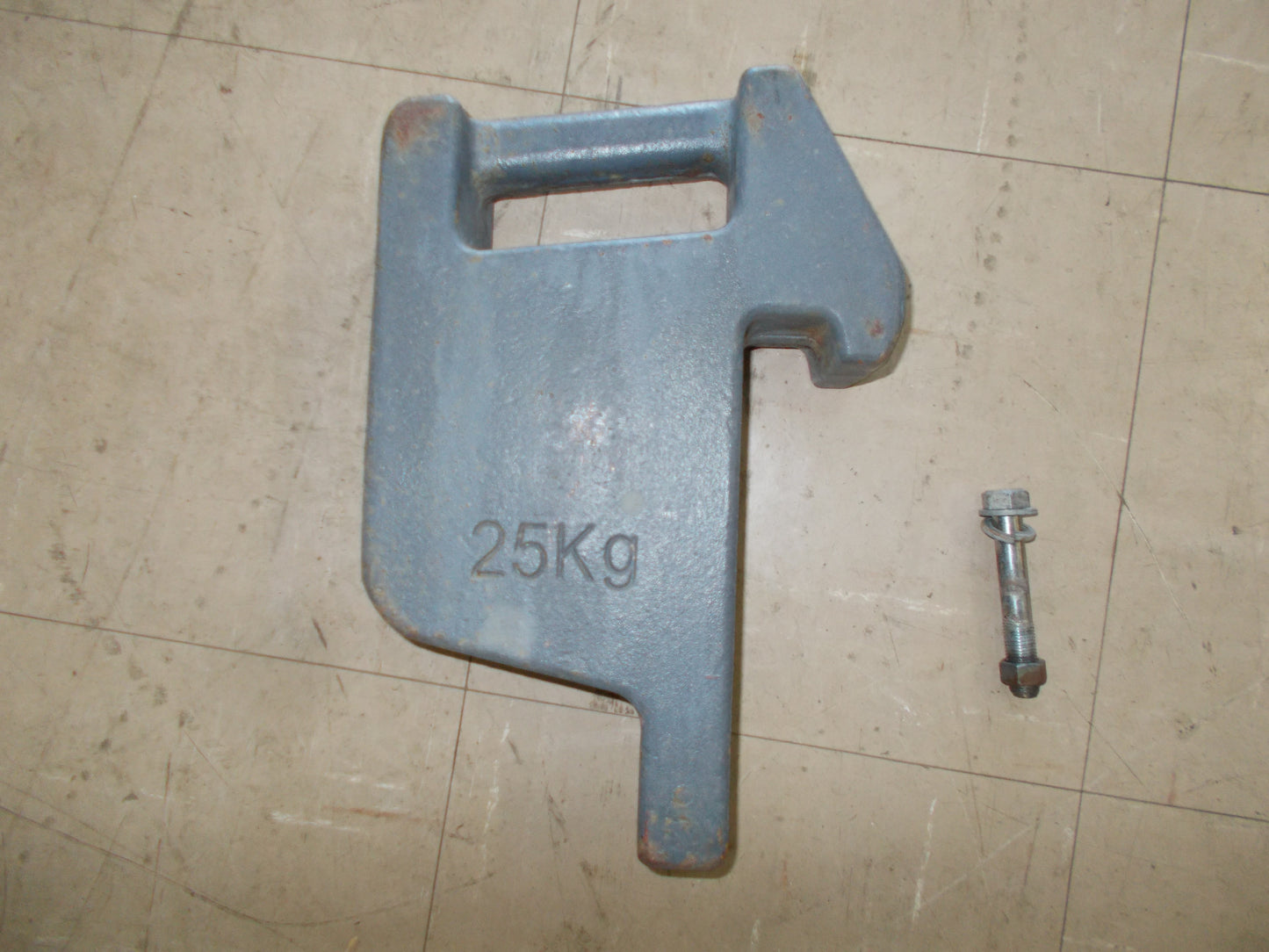 クボタ　中古　トラクターウェイト　25ｋｇ