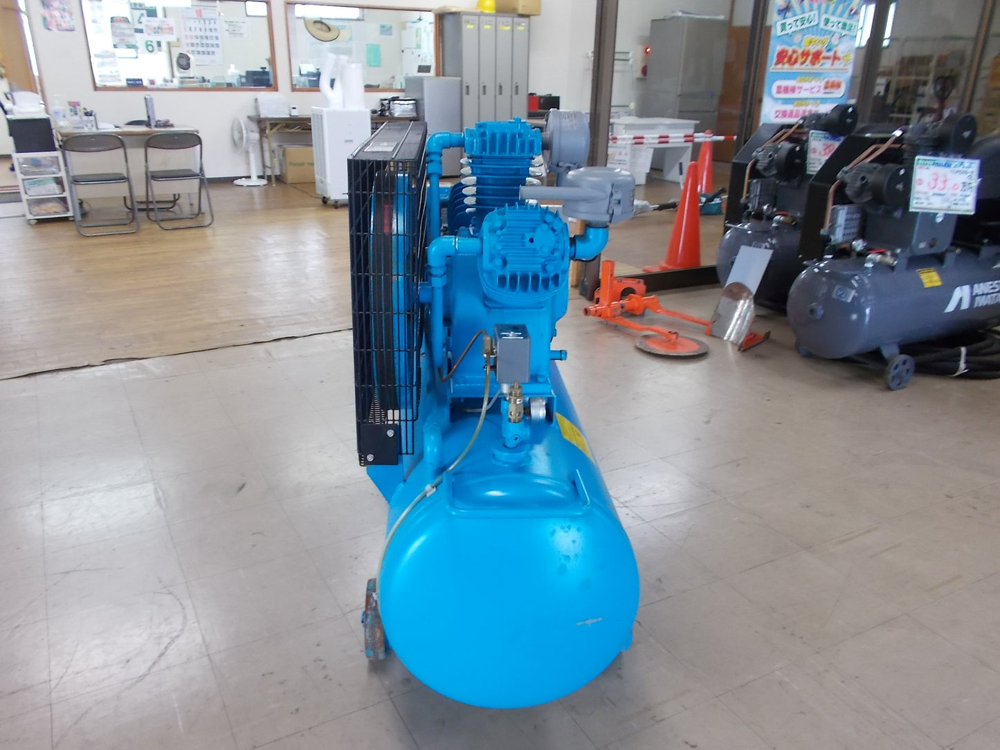 明治　中古　エアーコンプレッサー　Y-75  5P　200V　7.5Kw