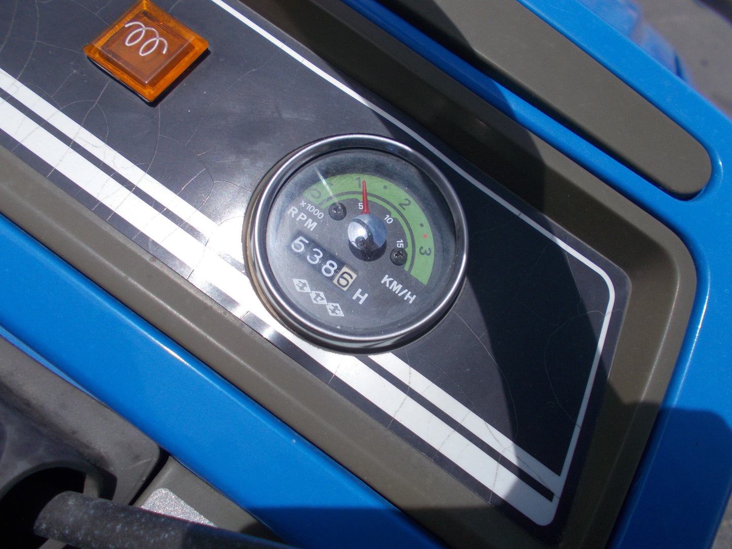 イセキ　中古　トラクター　TM15F-DZP1