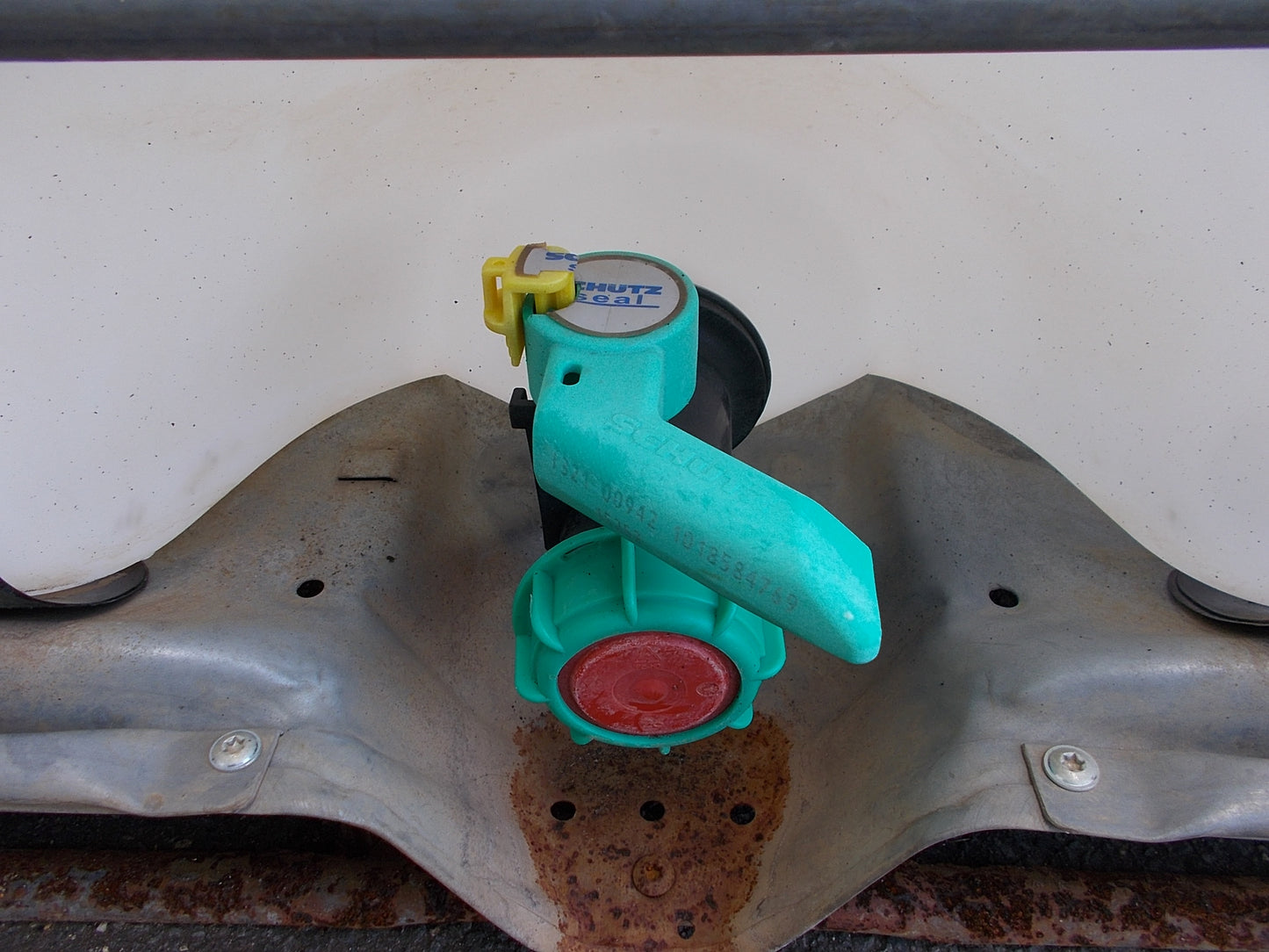 シュッツ　中古　貯水タンク　1000L