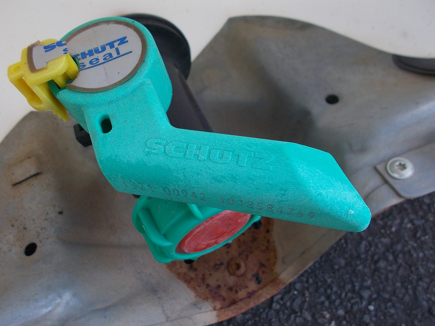 シュッツ　中古　貯水タンク　1000L