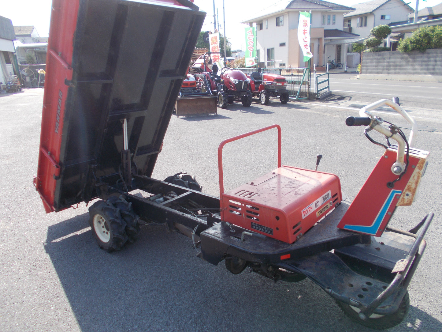 ヤンマ－　中古　運搬車　TG181D