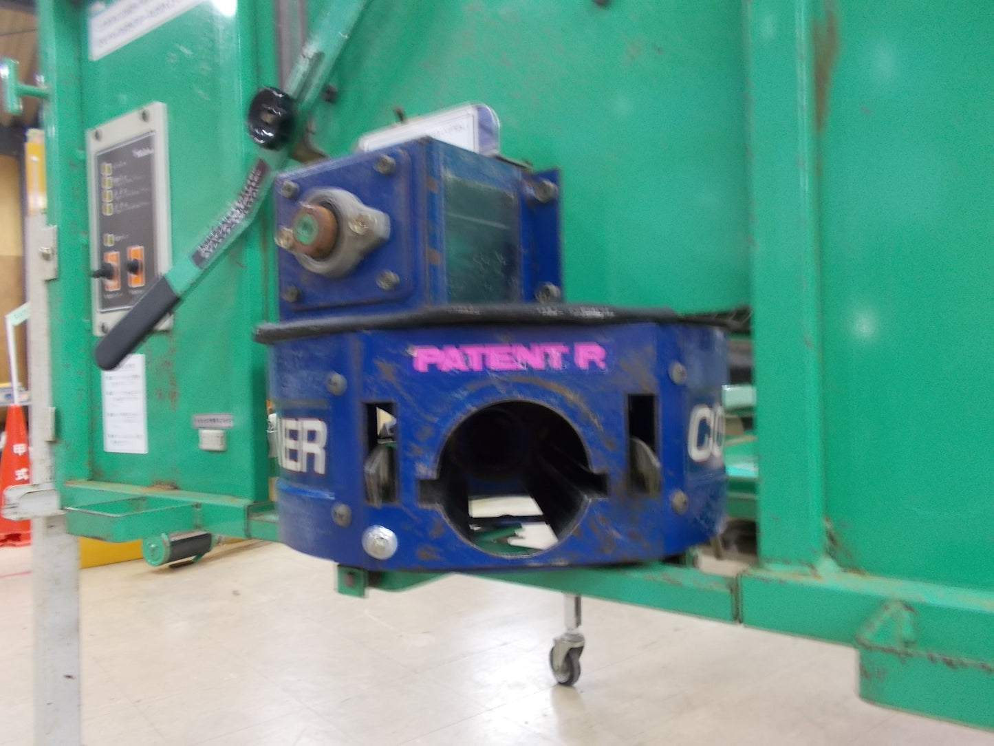 タイショー　中古　グレーンコンテナ　EX-11　200V ホース約4ｍ