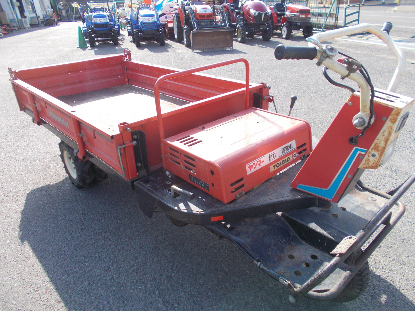 ヤンマ－　中古　運搬車　TG181D