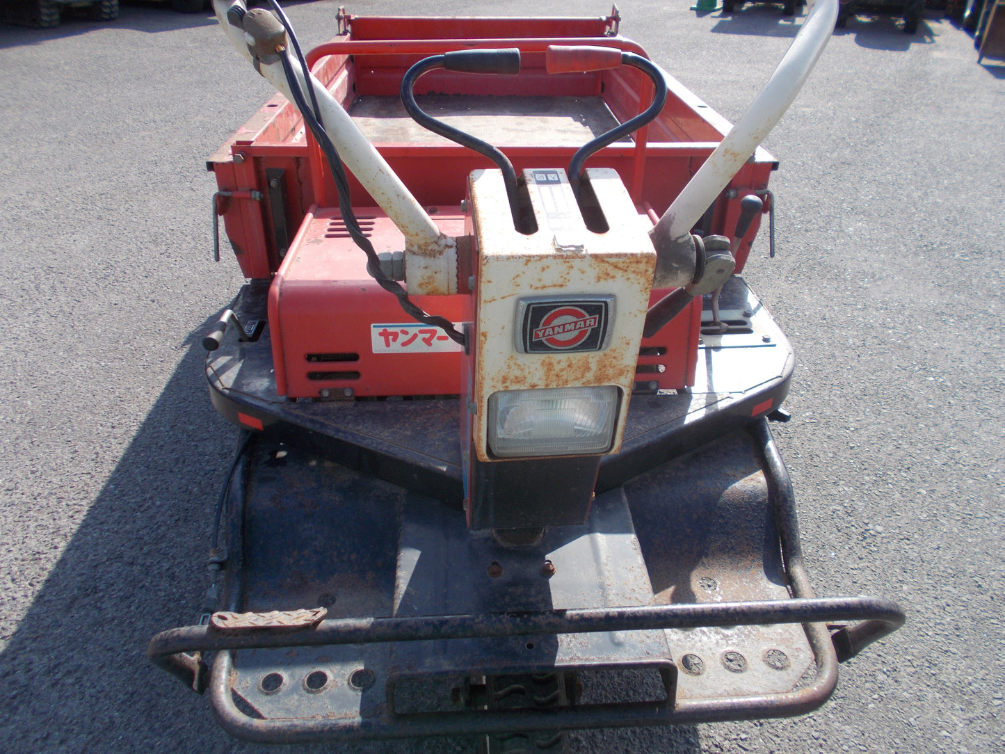 ヤンマ－　中古　運搬車　TG181D